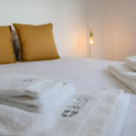 Guestready - Sisters' Sweet *