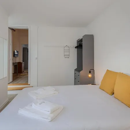 Guestready - Sisters' Sweet *